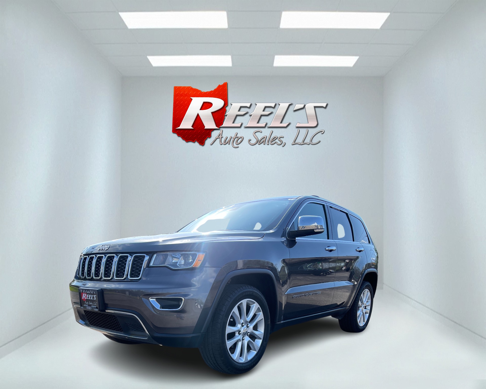 photo of 2017 Jeep Grand Cherokee Limited 4WD